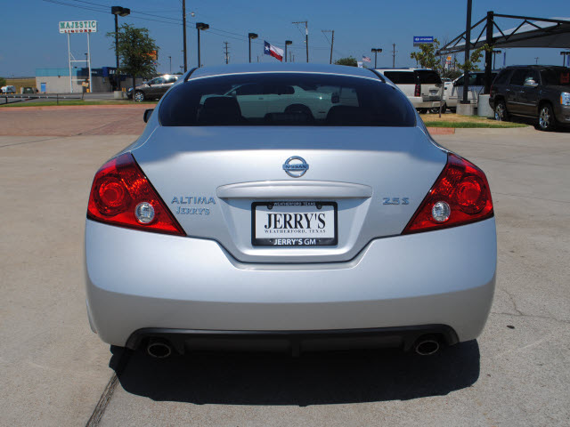 2009 Silver nissan altima coupe #9