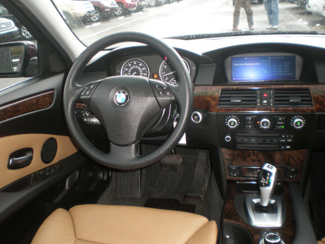 2009 Bmw 528i xdrive #4