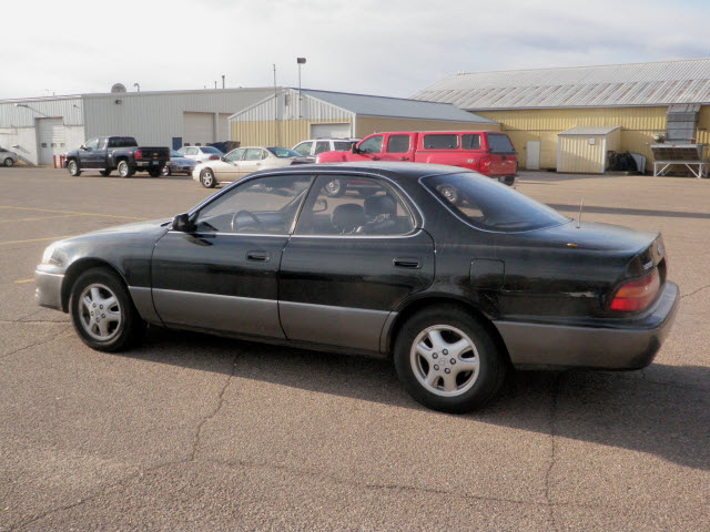 lexus es 300 1996 black sedan gasoline 6 cylinders front wheel drive ... lexus es 300 1996 black sedan gasoline 6 cylinders front wheel drive ...