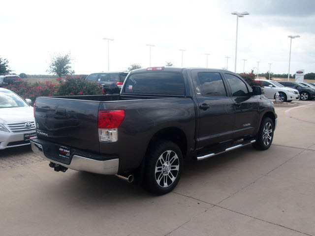 toyota tundra 2013 gray grade gasoline 8 cylinders 2 wheel drive