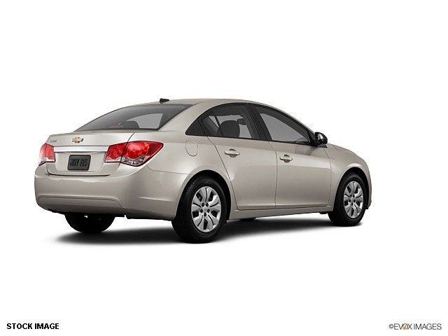 chevrolet cruze 2013 beige sedan gasoline 4 cylinders ...