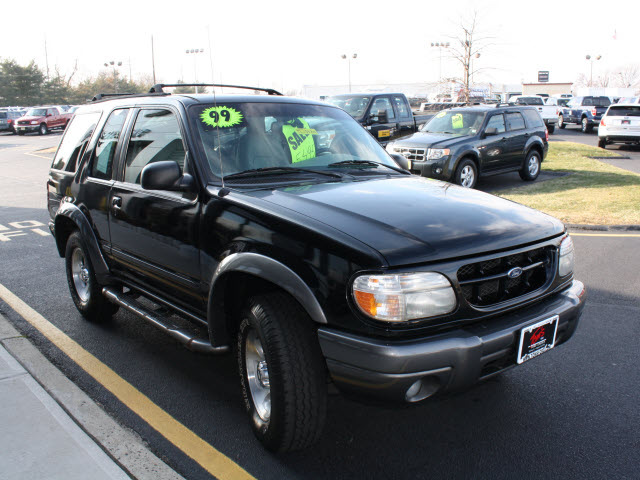 Use 4 wheel drive 2004 ford explorer #7